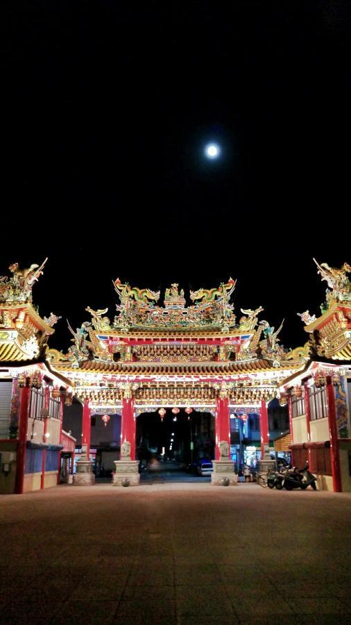 Cong Sen Backpackers Hostel Taitung Bagian luar foto