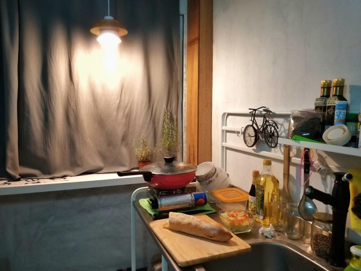 Cong Sen Backpackers Hostel Taitung Bagian luar foto